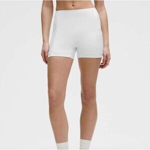 Lululemon High-Rise Tennis Layering Short 3.5